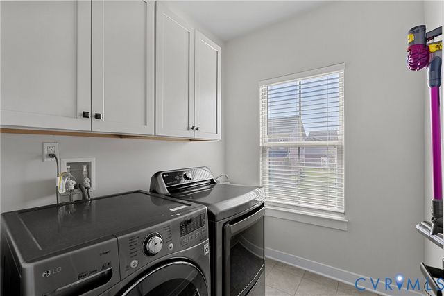 12256 Manor Crossing Dr, Glen Allen, VA 23059