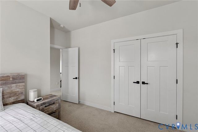 12256 Manor Crossing Dr, Glen Allen, VA 23059
