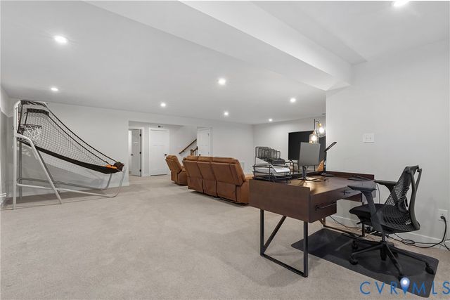12256 Manor Crossing Dr, Glen Allen, VA 23059