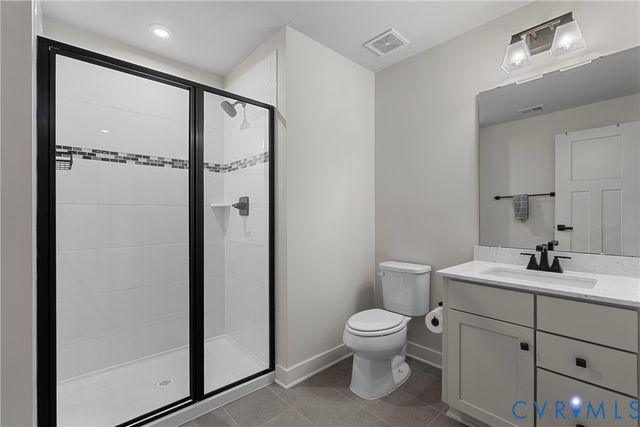 12256 Manor Crossing Dr, Glen Allen, VA 23059