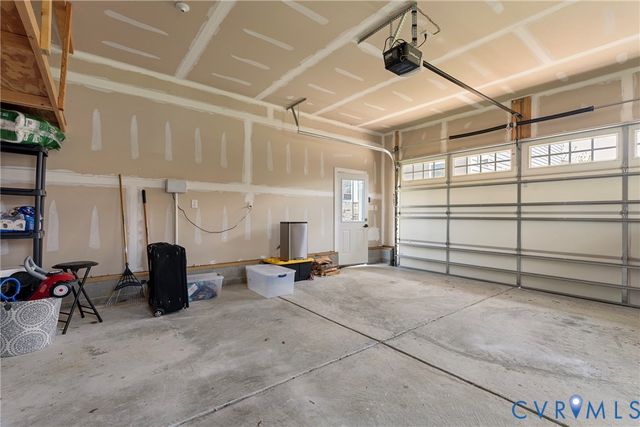 12256 Manor Crossing Dr, Glen Allen, VA 23059