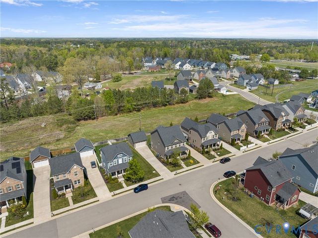 12256 Manor Crossing Dr, Glen Allen, VA 23059