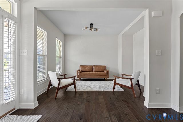 12256 Manor Crossing Dr, Glen Allen, VA 23059