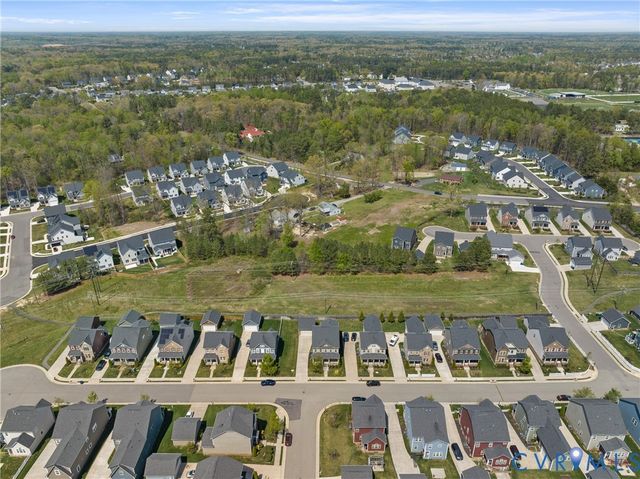 12256 Manor Crossing Dr, Glen Allen, VA 23059