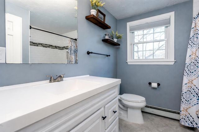 9 Avon Drive, Sandwich, MA 02563