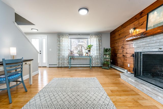 9 Avon Drive, Sandwich, MA 02563