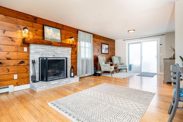 9 Avon Drive, Sandwich, MA 02563