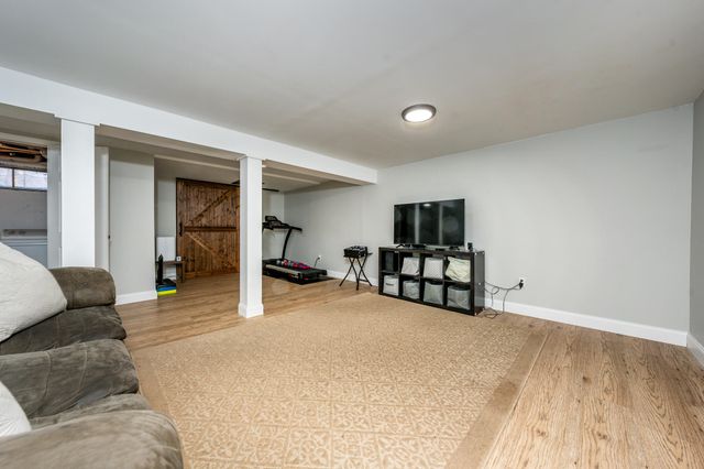 9 Avon Drive, Sandwich, MA 02563