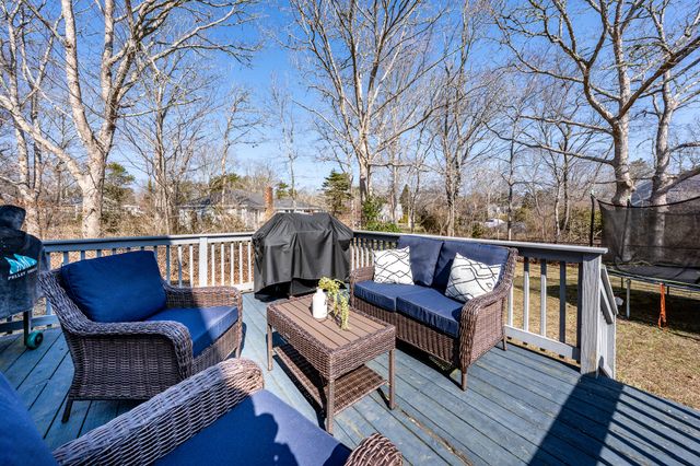 9 Avon Drive, Sandwich, MA 02563