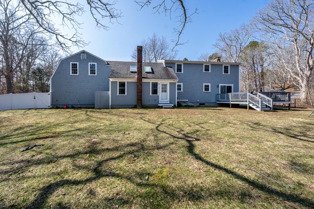 9 Avon Drive, Sandwich, MA 02563