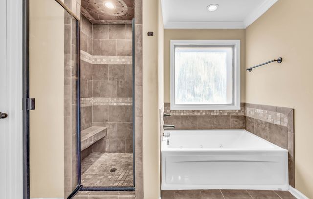 925 Tanager Ct, Clarksville, TN 37040