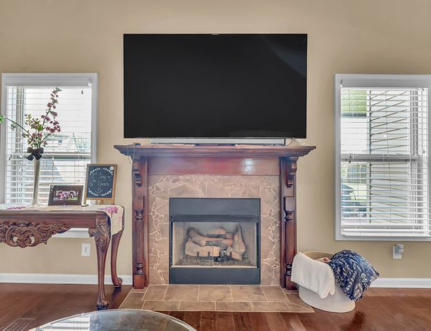 925 Tanager Ct, Clarksville, TN 37040