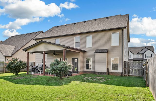 925 Tanager Ct, Clarksville, TN 37040