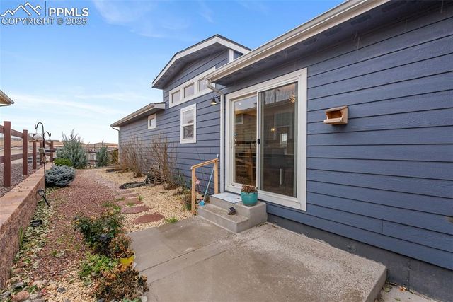 4327 Kingfisher Point, Colorado Springs, CO 80922