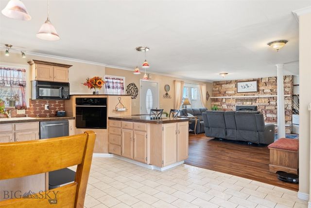 2011 Hamburg Street, Anaconda, MT 59711