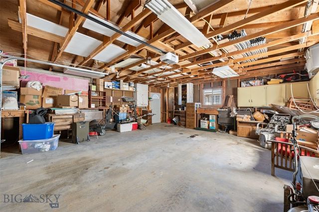 2011 Hamburg Street, Anaconda, MT 59711