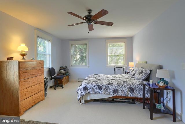 114 W GETTYSBURG ST, Dillsburg, PA 17019
