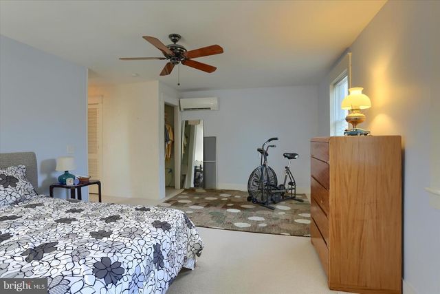 114 W GETTYSBURG ST, Dillsburg, PA 17019