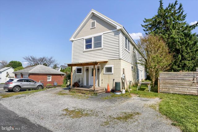 114 W GETTYSBURG ST, Dillsburg, PA 17019