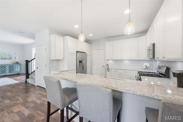 6013 New Town Drive, St Charles, MO 63301