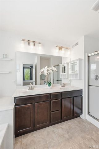 6013 New Town Drive, St Charles, MO 63301