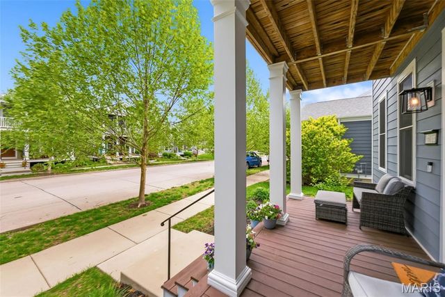 6013 New Town Drive, St Charles, MO 63301