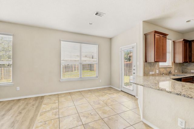 6507 CANDLEBRITE DR, San Antonio, TX 78244