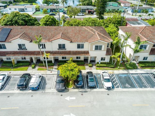 2820 NW 180th St, Miami Gardens, FL 33056