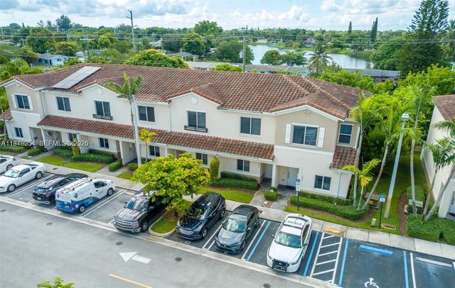 2820 NW 180th St, Miami Gardens, FL 33056