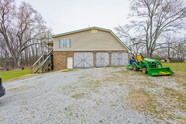 173 Bellview Rd, Taft, TN 38488