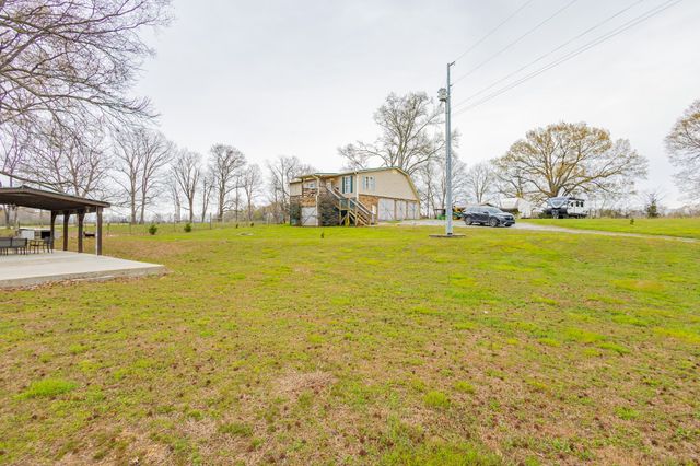 173 Bellview Rd, Taft, TN 38488