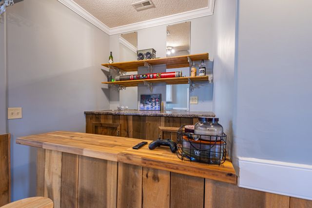 173 Bellview Rd, Taft, TN 38488