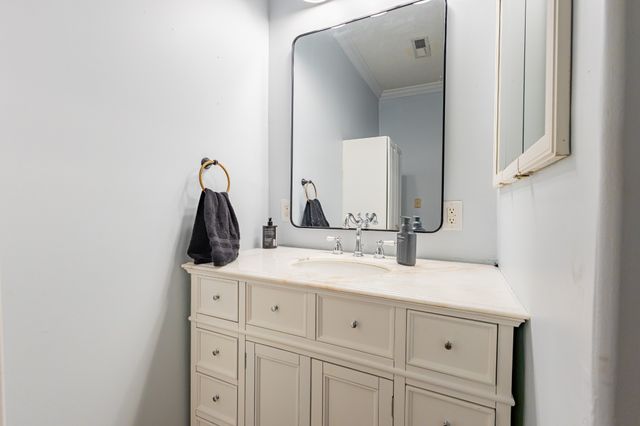 173 Bellview Rd, Taft, TN 38488