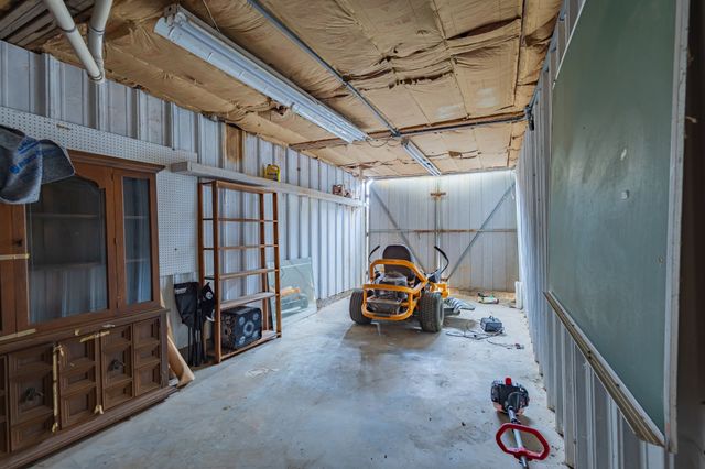 173 Bellview Rd, Taft, TN 38488