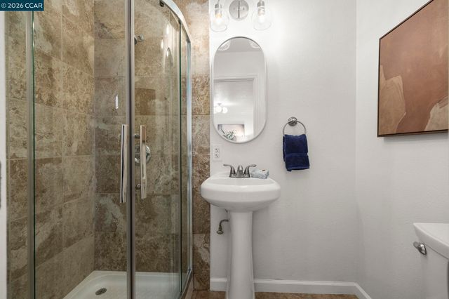 1052 Bancroft Rd, Concord, CA 94518