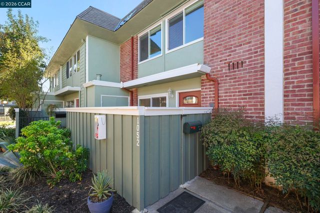 1052 Bancroft Rd, Concord, CA 94518