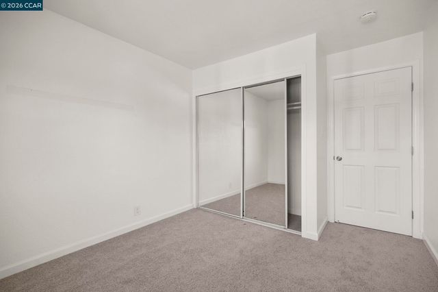 1052 Bancroft Rd, Concord, CA 94518