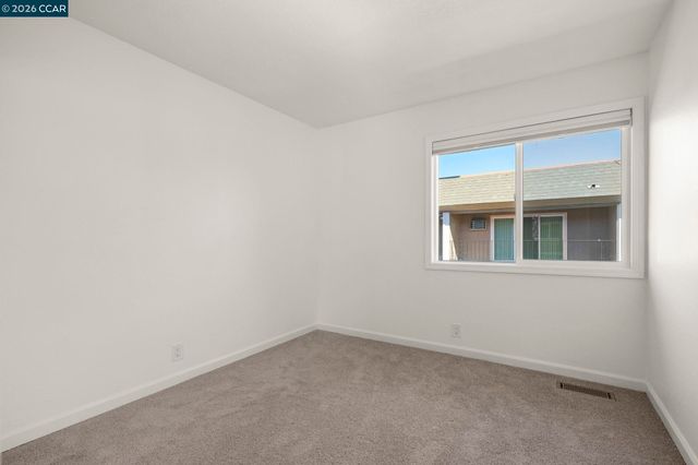 1052 Bancroft Rd, Concord, CA 94518