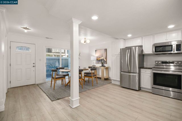 1052 Bancroft Rd, Concord, CA 94518