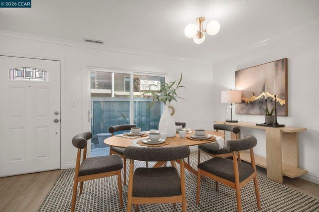 1052 Bancroft Rd, Concord, CA 94518