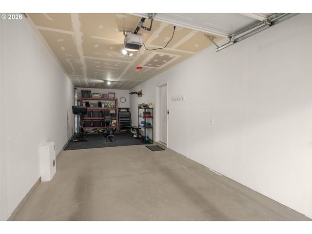 2649 Nw KENNEDY Ct, Portland, OR 97229