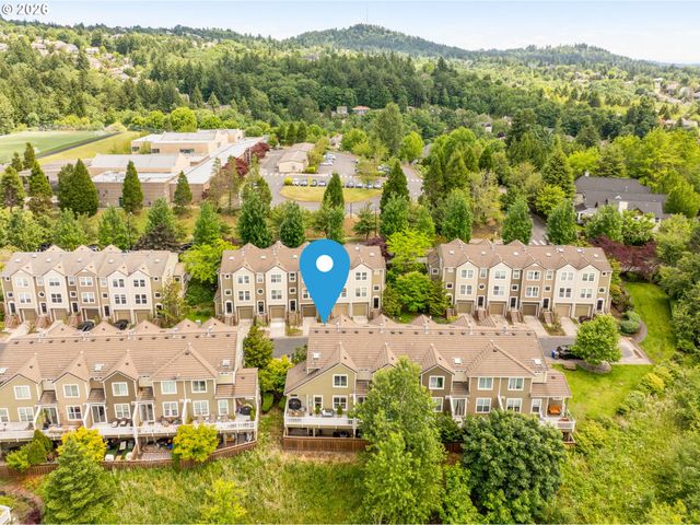 2649 Nw KENNEDY Ct, Portland, OR 97229