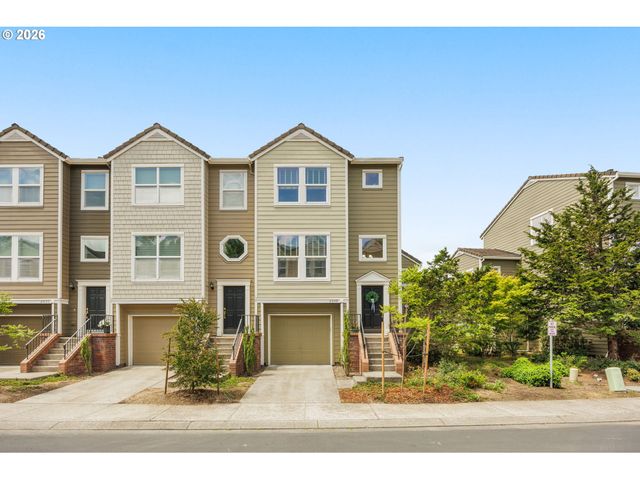 2649 Nw KENNEDY Ct, Portland, OR 97229