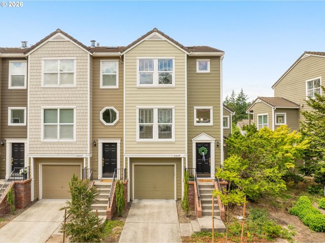 2649 Nw KENNEDY Ct, Portland, OR 97229