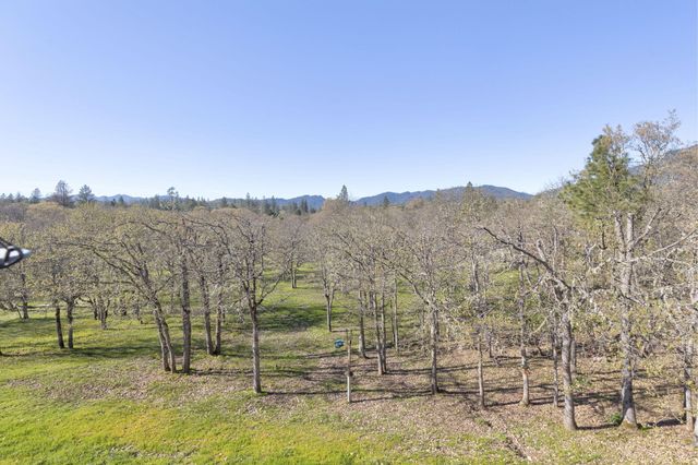 547 Jackpine Drive, Grants Pass, OR 97526