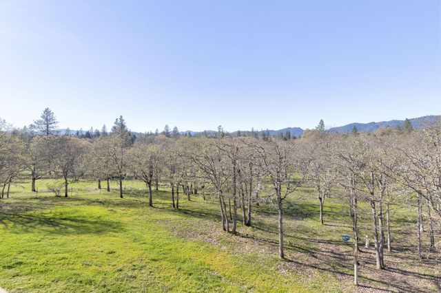 547 Jackpine Drive, Grants Pass, OR 97526