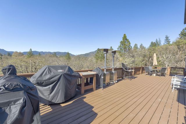 547 Jackpine Drive, Grants Pass, OR 97526