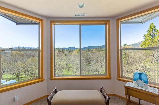 547 Jackpine Drive, Grants Pass, OR 97526