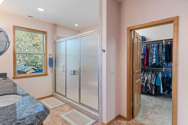 547 Jackpine Drive, Grants Pass, OR 97526