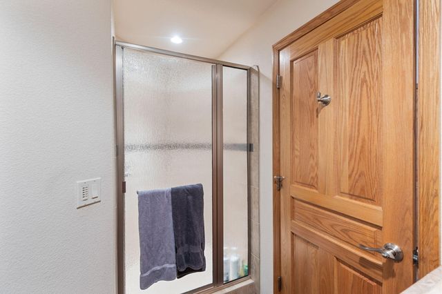 547 Jackpine Drive, Grants Pass, OR 97526